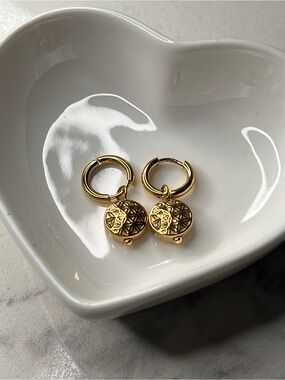 Plunder x Lolo’s Gold Tone Stainless Steel Huggie Drop Earrings NWT